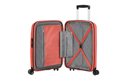 Organisation intérieure avec poche tablier zippée supplémentaire