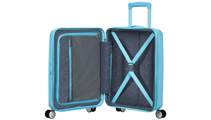 Interior organisation with extra zipped apron pocket 