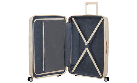 Organisation intérieure avec une poche  zippée supplémentaire