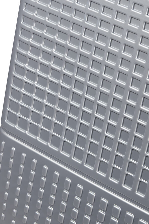 American Tourister Geopop Spinner 67/24 Tsa. 67cm  Metallic Silver