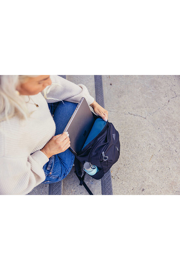 Gregory  RETNA 25  Carbon Sky