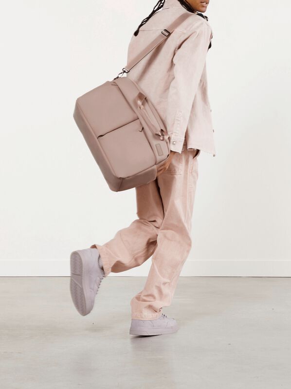 Lipault Lost In Berlin 24H Bag  Rose Quartz Lipault Lost In Berlin 24H Bag  Rose Quartz