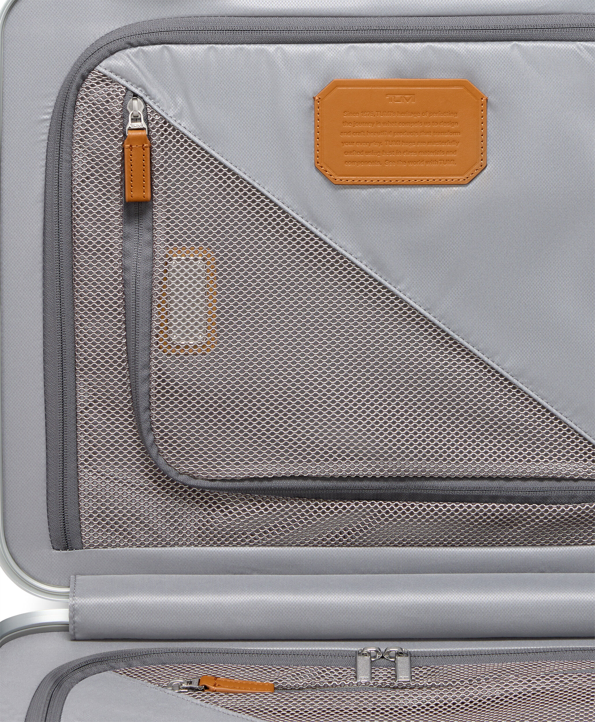 19 Degree Aluminium Valise &agrave; 4 roues 56 cm - Cont.