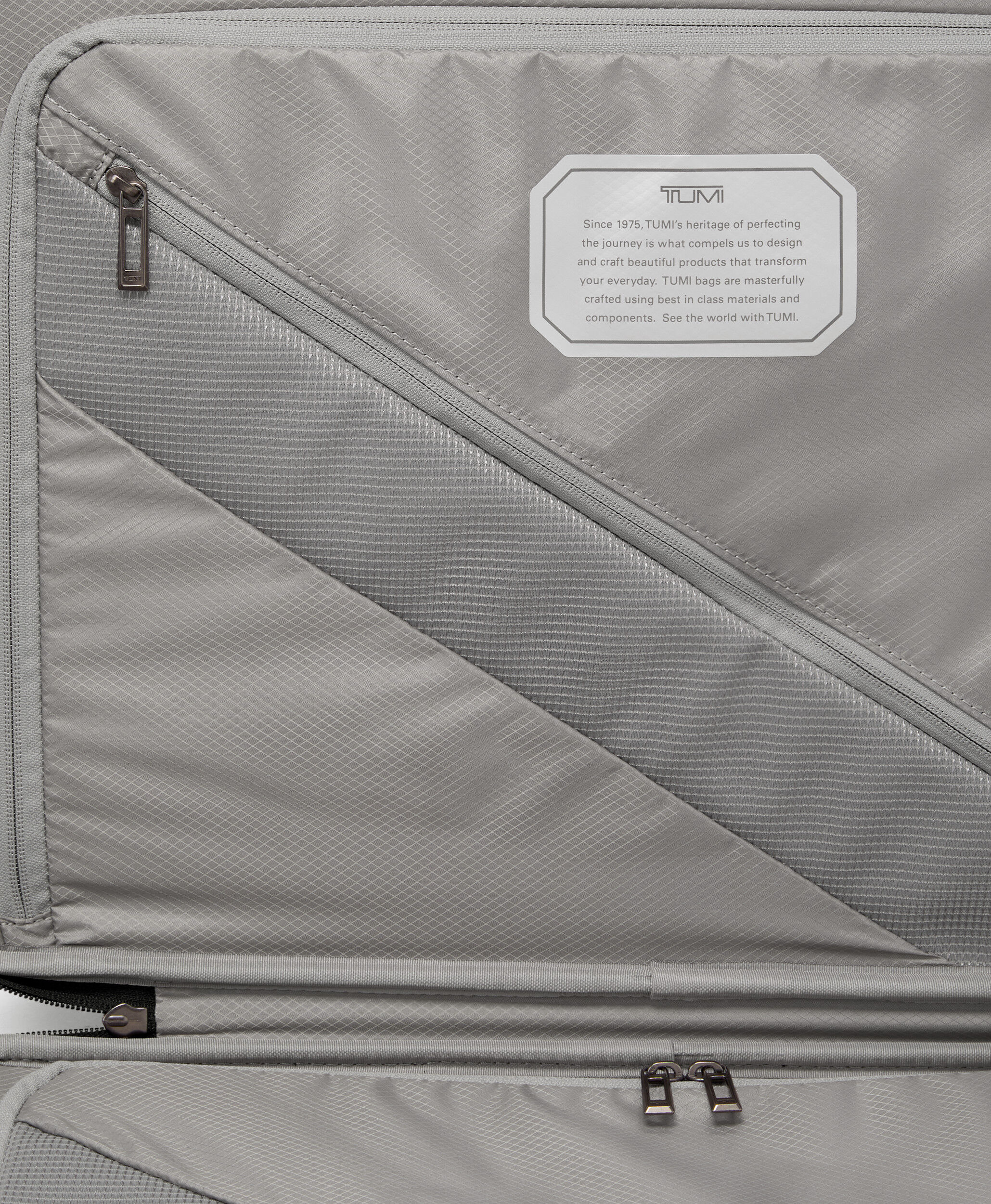 19 Degree Lite Valise &agrave; 4 roues 55 cm - Int.